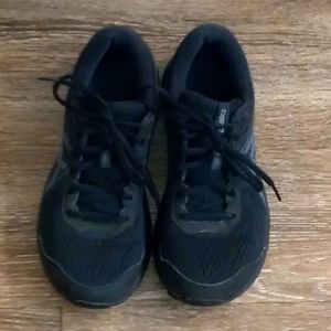 Black Asics size 8.5